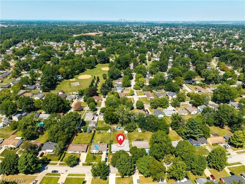 9298 Newkirk Drive, Parma Heights, OH 44130 Photo 6
