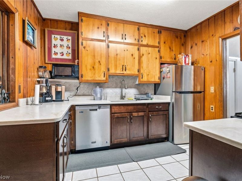 1415 Clifton Place , Lakewood, OH 44107 Photo 20