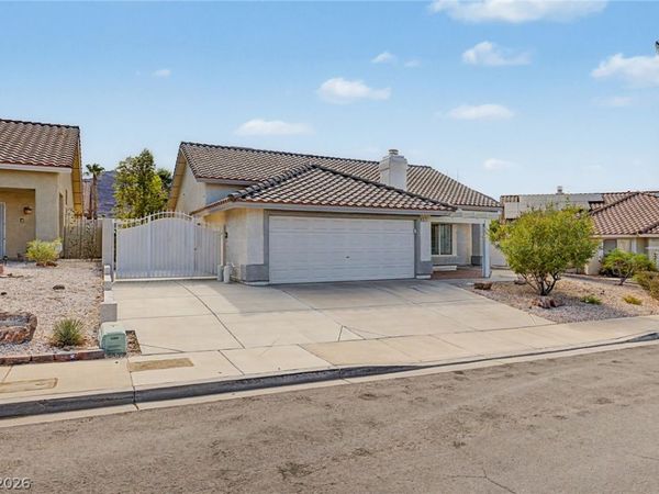 825 Cypress Pines Way , Henderson, NV 89002
