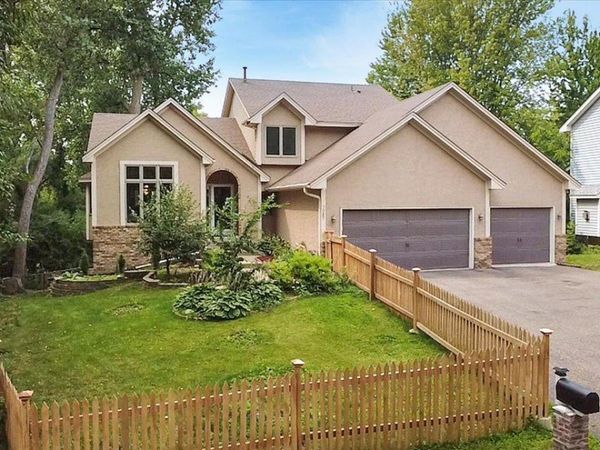 7087 Wellington Lane N, Maple Grove, MN 55369