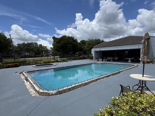 8411 Lagos De Campo Boulevard, Unit 204U, Tamarac, FL 33321 Photo