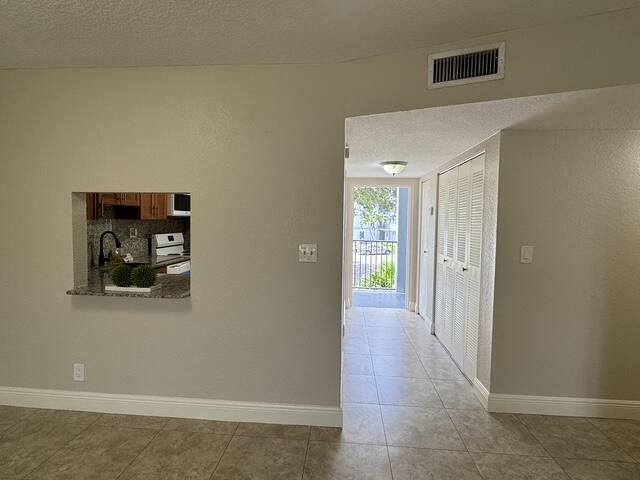 8411 Lagos De Campo Boulevard, Unit 204U, Tamarac, FL 33321 Photo
