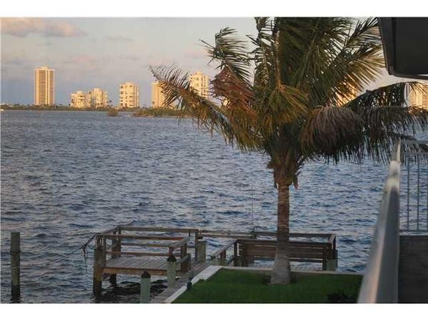 100 Lehane Terrace, Unit 26, North Palm Beach, FL 33408