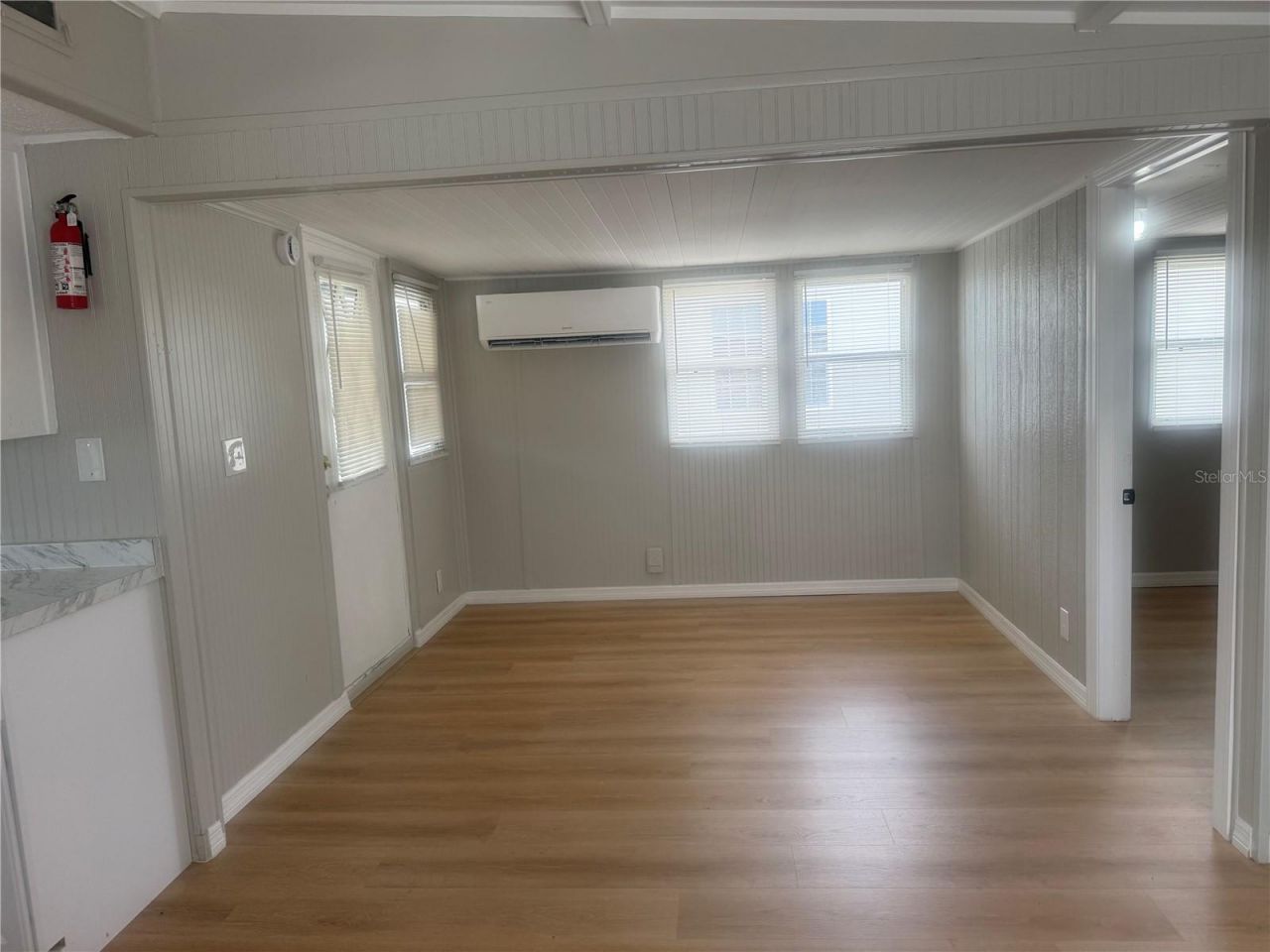 512 51st Avenue Drive W, Bradenton, FL 34207 Photo