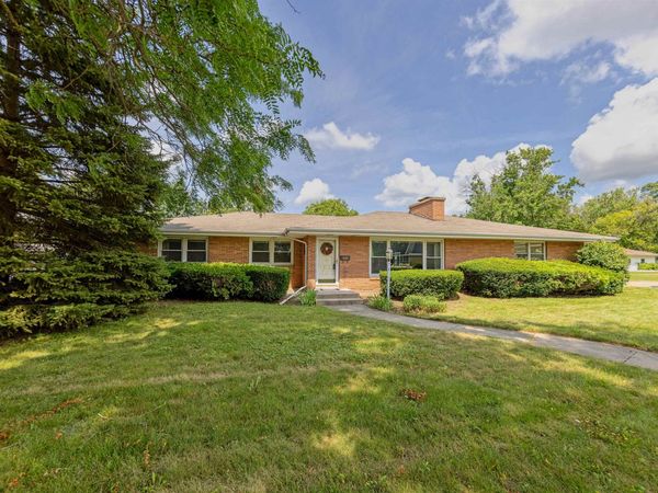 2131 Mt Zion Avenue, Janesville, WI 53545