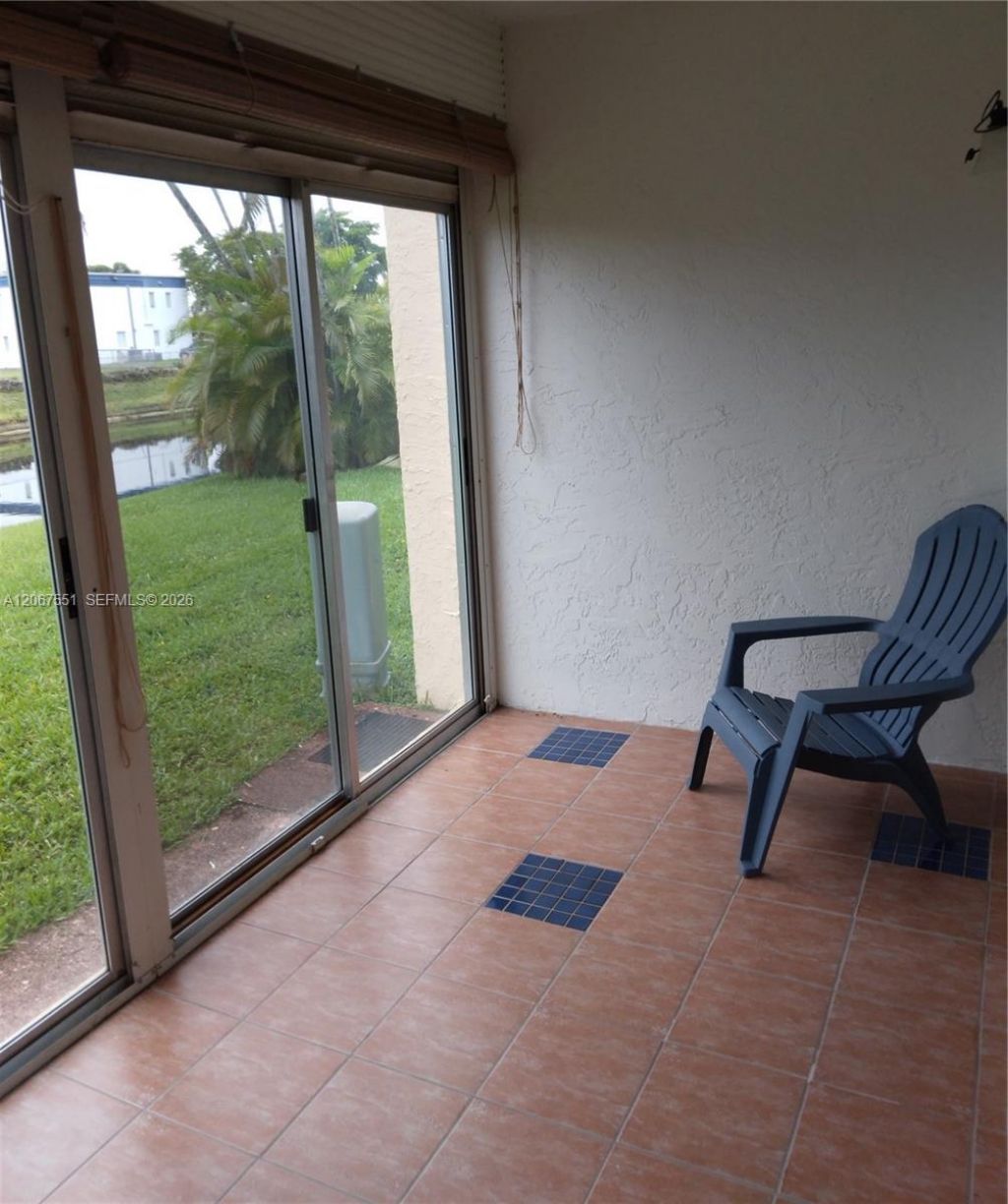 6870 Royal Palm Blvd, Unit 111M, Margate, FL 33063 Photo