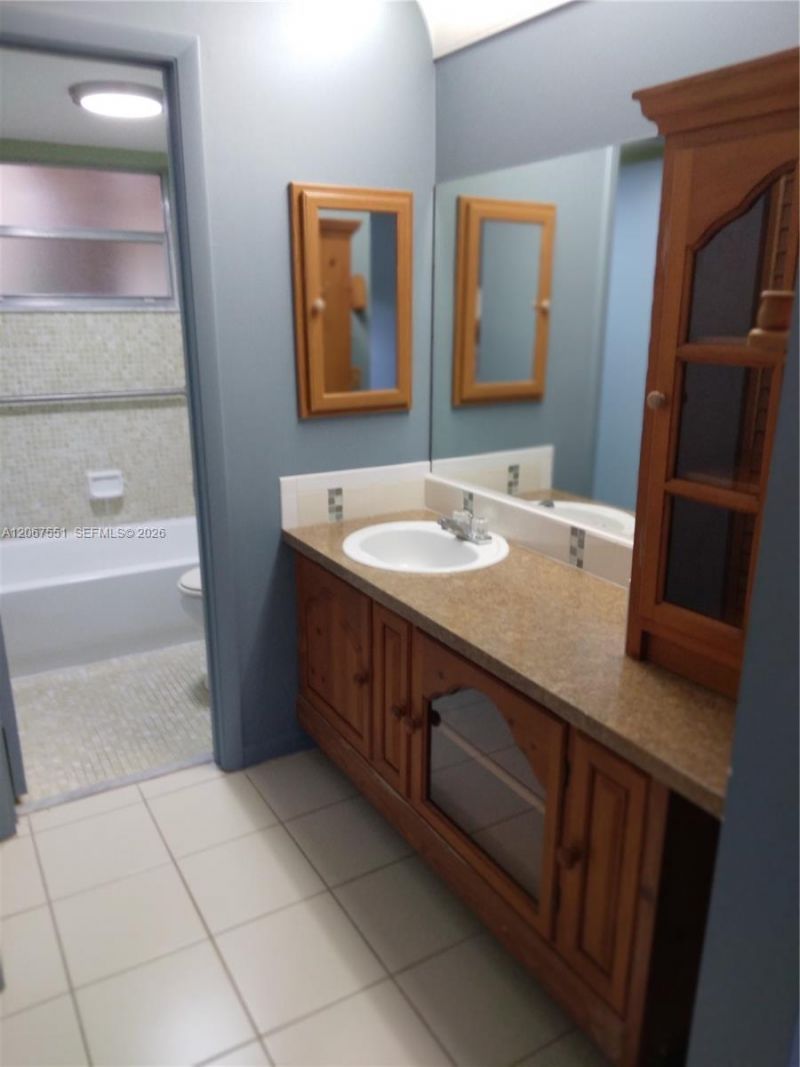 6870 Royal Palm Blvd, Unit 111M, Margate, FL 33063 Photo