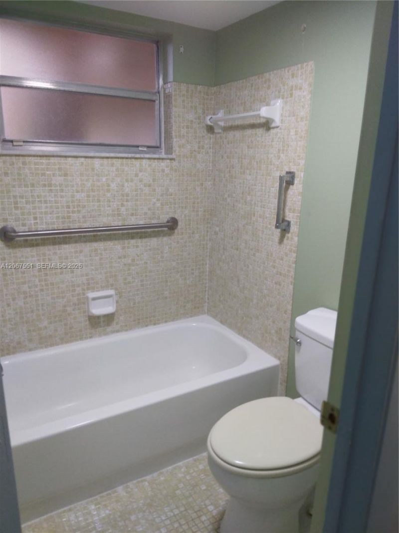 6870 Royal Palm Blvd, Unit 111M, Margate, FL 33063 Photo