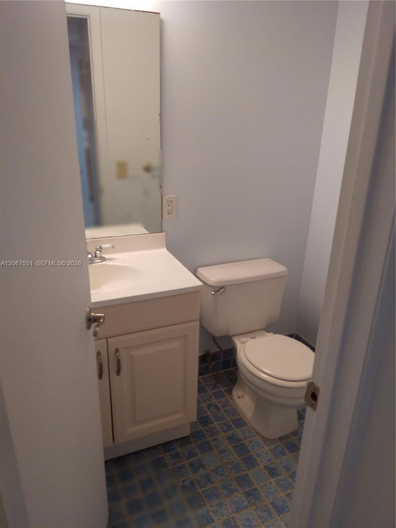 6870 Royal Palm Blvd, Unit 111M, Margate, FL 33063 Photo