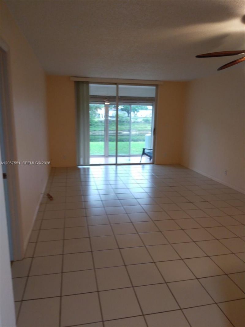 6870 Royal Palm Blvd, Unit 111M, Margate, FL 33063 Photo