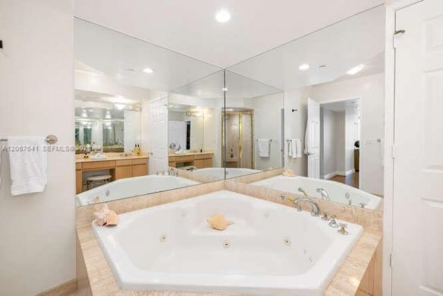18671 Collins Ave, Unit 1001, Sunny Isles Beach, FL 33160 Photo