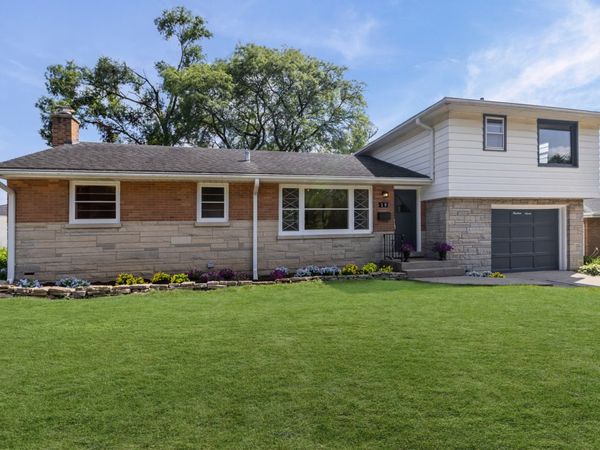 19 7th Street , Downers Grove, IL 60515