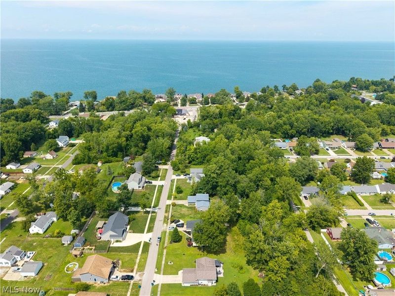 535 Treadway Boulevard, Sheffield Lake, OH 44054 Photo 5