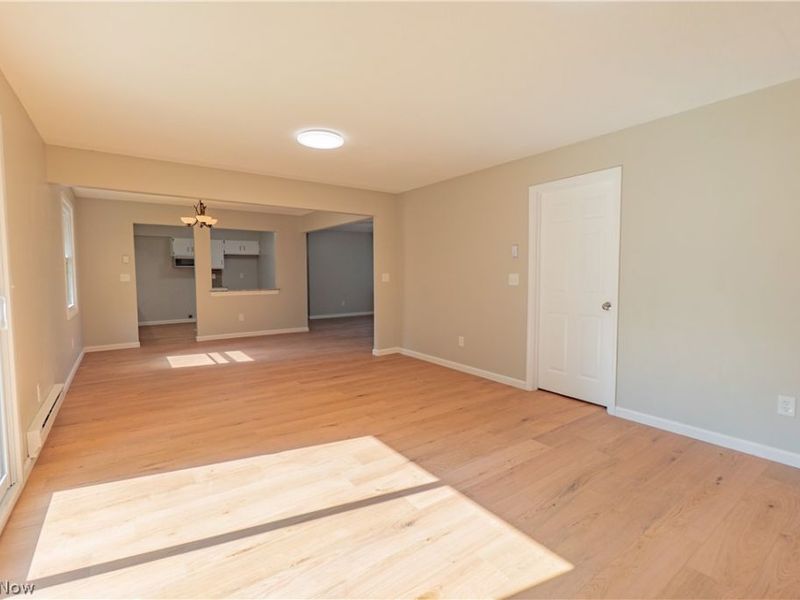 535 Treadway Boulevard, Sheffield Lake, OH 44054 Photo 9