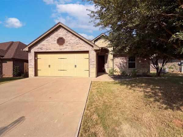 120 Donna Circle, Granbury, TX 76049