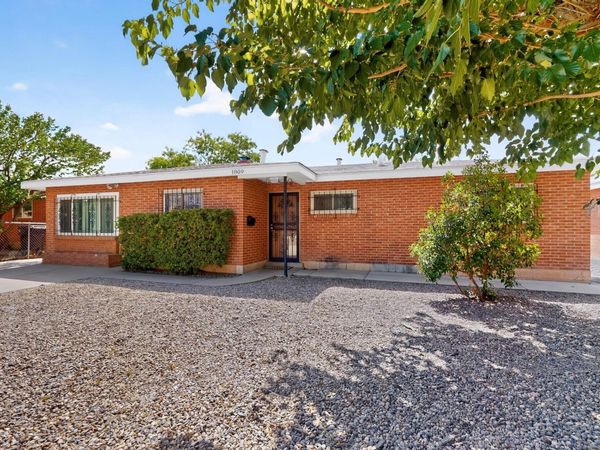 1809 Cornell Drive SE, Albuquerque, NM 87106