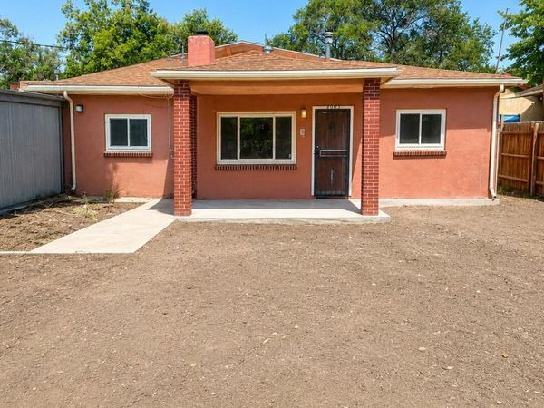 2005 Tapia Boulevard SW, Albuquerque, NM 87105