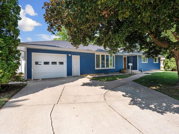 105 21st Street NW, Austin, MN 55912