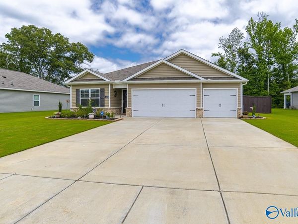 120 Syd Road, Owens Cross Roads, AL 35763