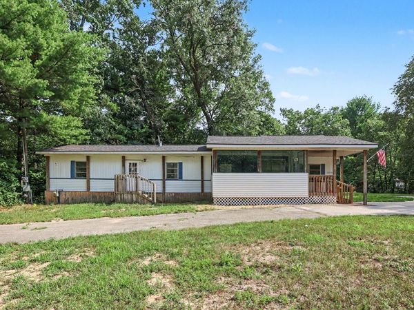 8000 Holton Road, Holton, MI 49425