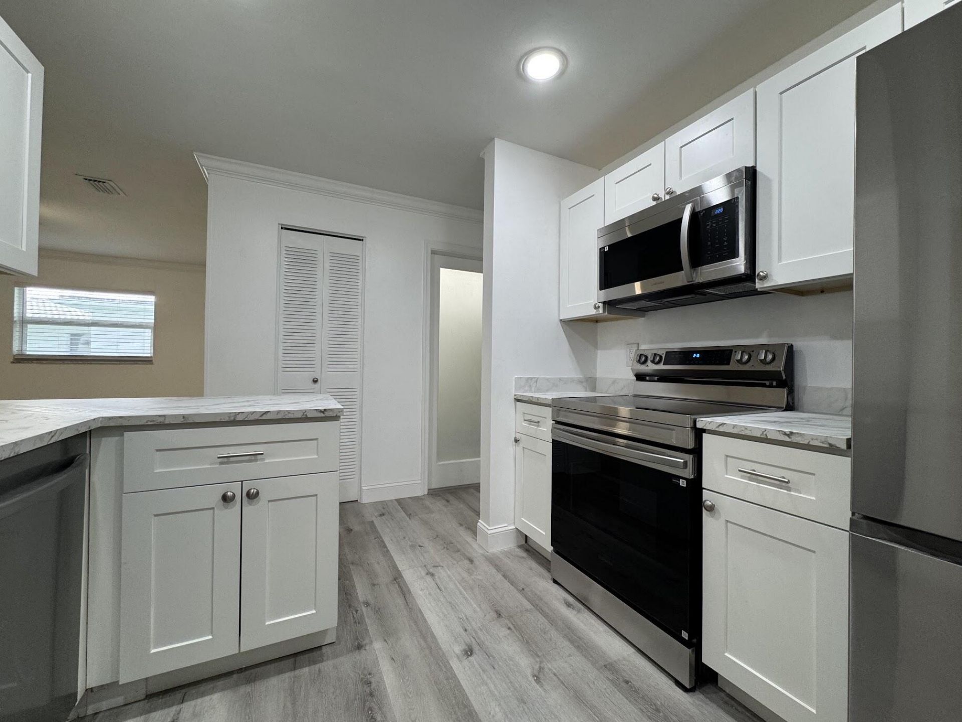 1331 W Campanelli Drive, Plantation, FL 33322 Photo