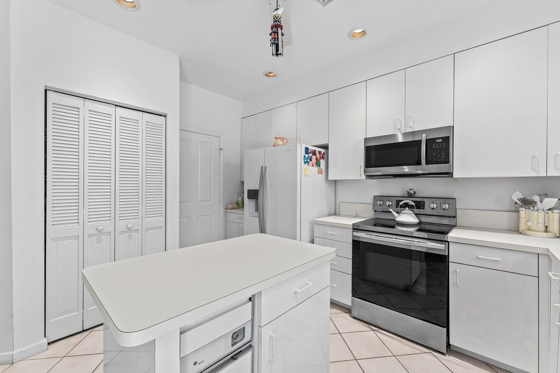 5195 NW 25th Way, Boca Raton, FL 33496 Photo