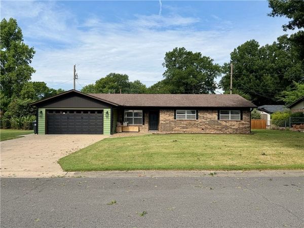 603 N Mobile Avenue, Russellville, AR 72801