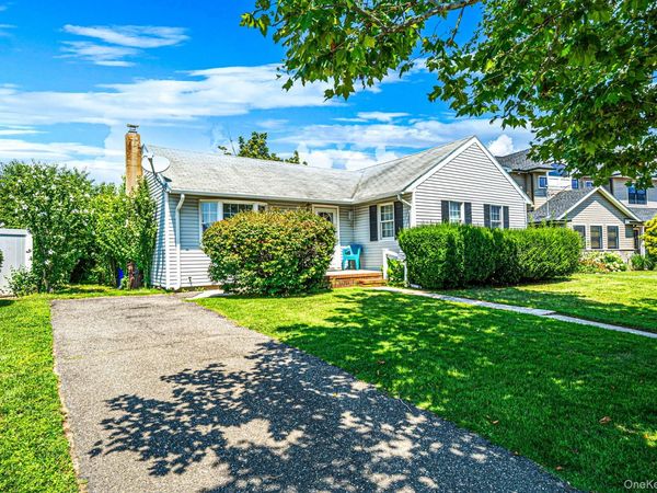 1 Bradish Lane, Babylon, NY 11702