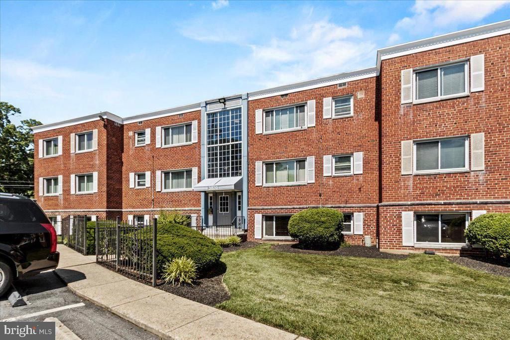3839 HAMILTON STREET , HYATTSVILLE, MD 20781