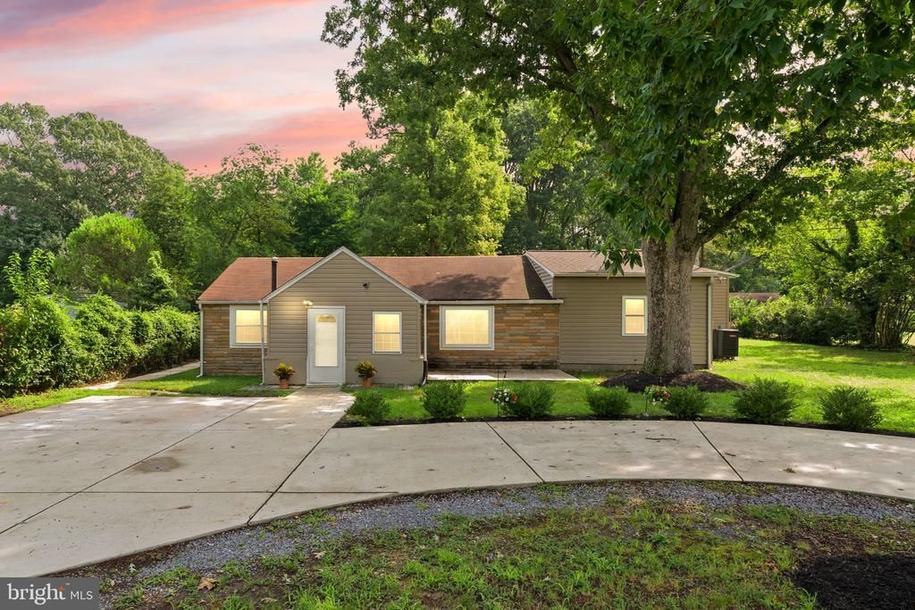 9106 BALLARD LANE, CLINTON, MD 20735