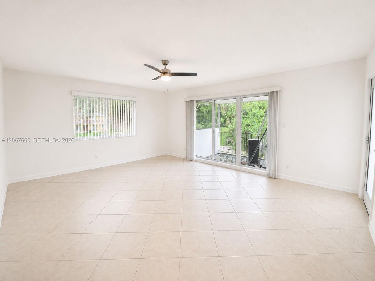 500 E Country Club Cir , Unit 4, Plantation, FL 33317 Photo