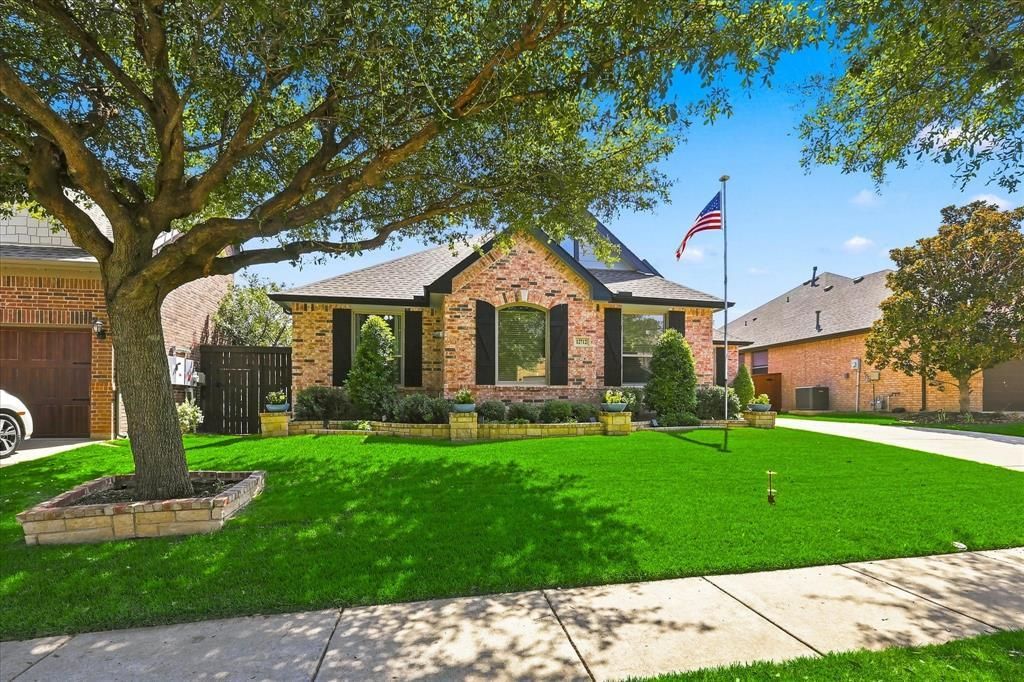 12712 Outlook Avenue, Fort Worth, TX 76244 Main Photo