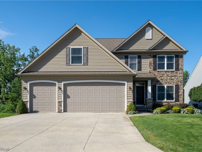8712 Blue Heron Way, Mentor, OH 44060 Photo 1