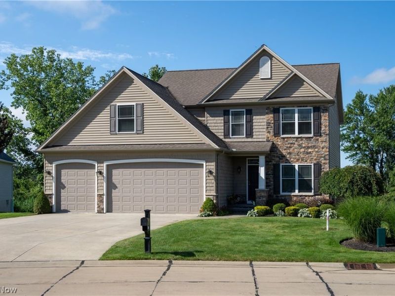 8712 Blue Heron Way, Mentor, OH 44060 Photo 2