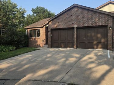 710 Lancashire Court, Lincoln, NE 68510