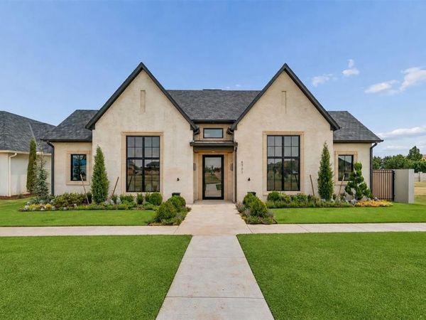 5701 Promenade Square, Oklahoma City, OK 73142
