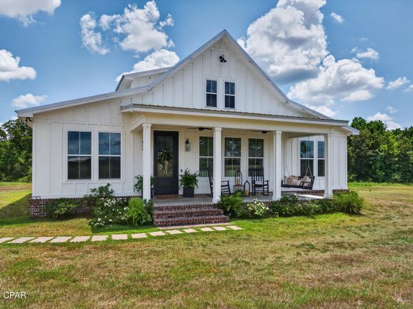 1233 Highway 173 , Graceville, FL 32440