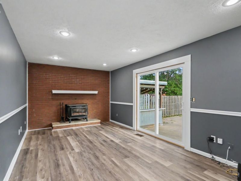 570 Butte, Willard, OH 44890 Photo 12