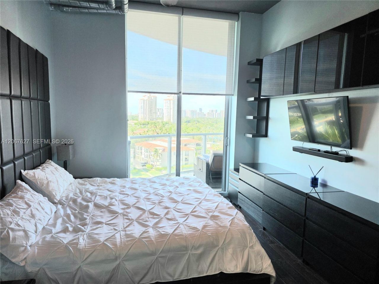 3029 NE 188th St, Unit 819, Aventura, FL 33180 Photo