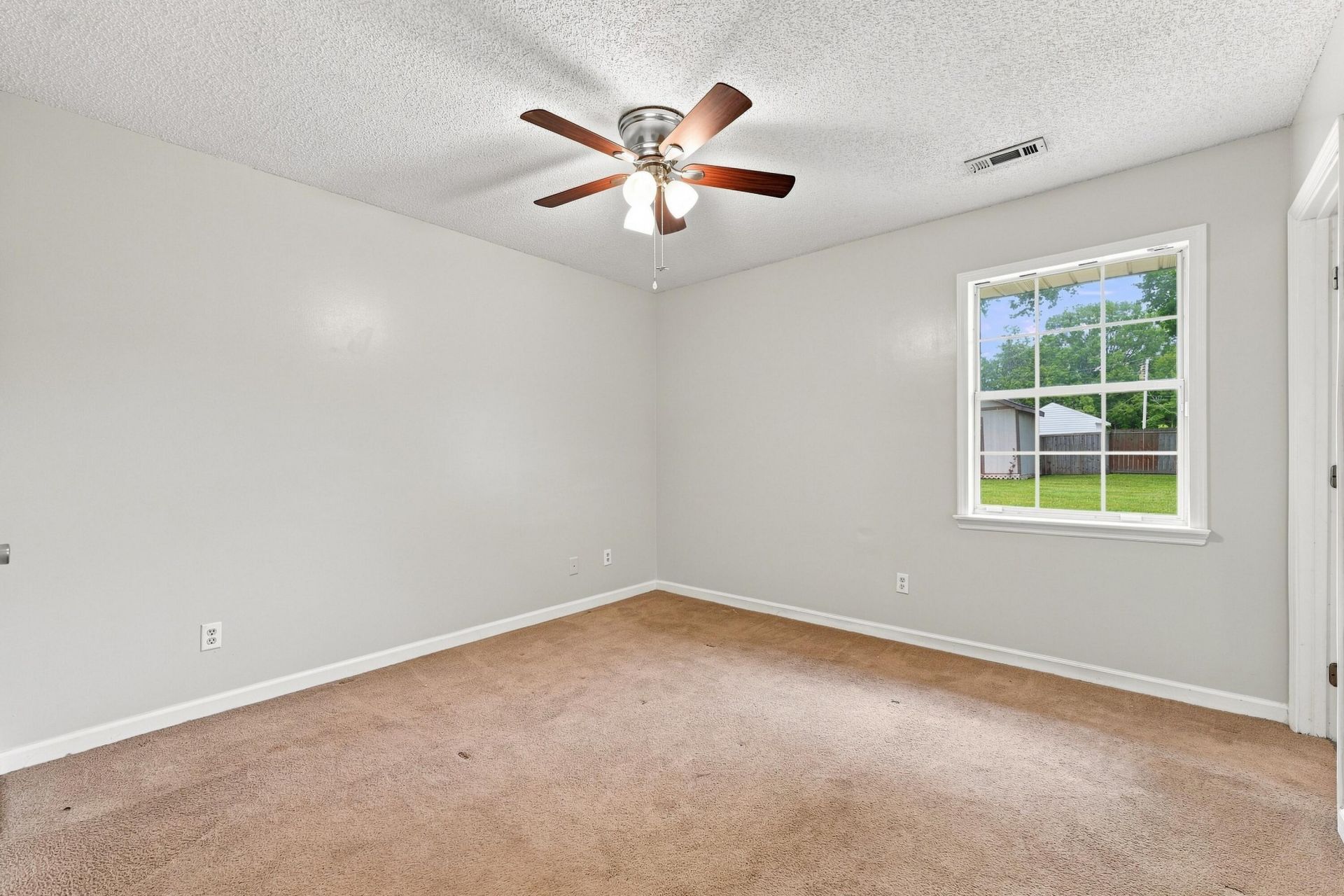 116 O'carroll Street Photo 16