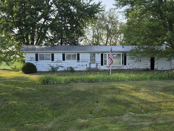 2432 Douds Rd, Fairfield, IA 52567
