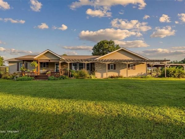 32113 W 359th Street, Osawatomie, KS 66064