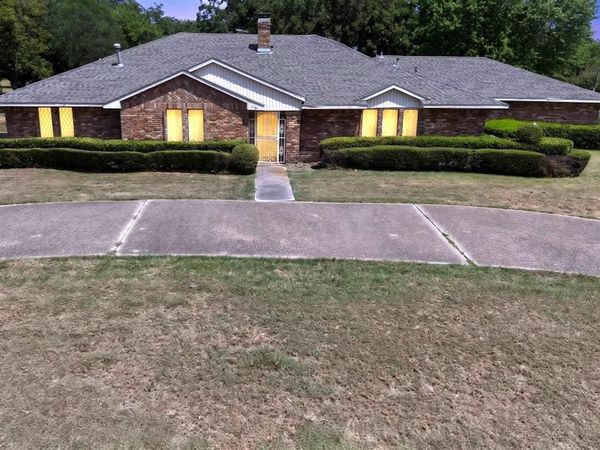 116 E Fork Road , Sunnyvale, TX 75182