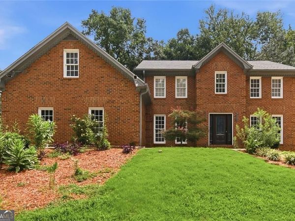 24 Planters Drive SW, Lilburn, GA 30047