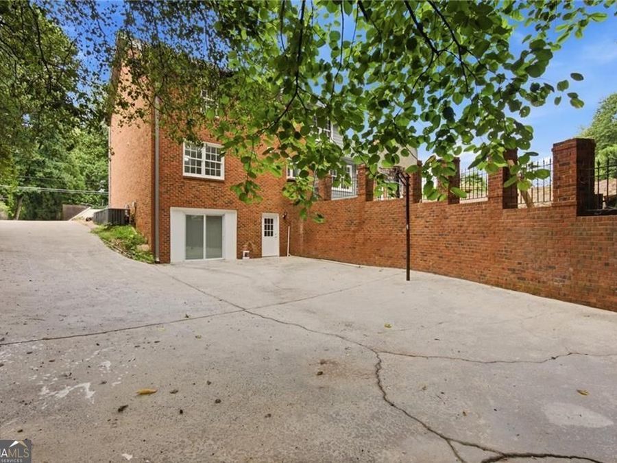Property Image 40