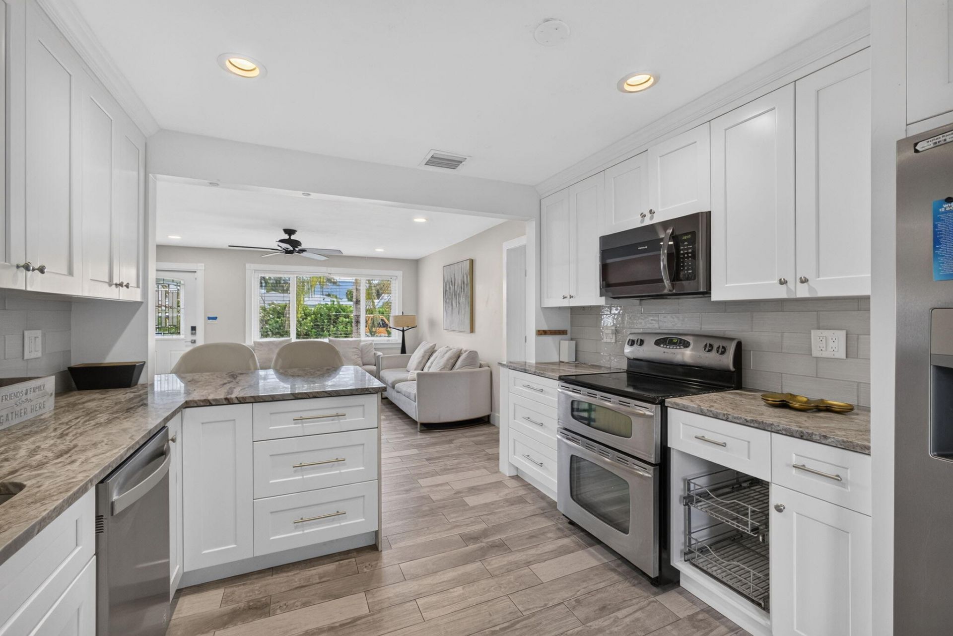 216 E 24th Street, Riviera Beach, FL 33404 Photo