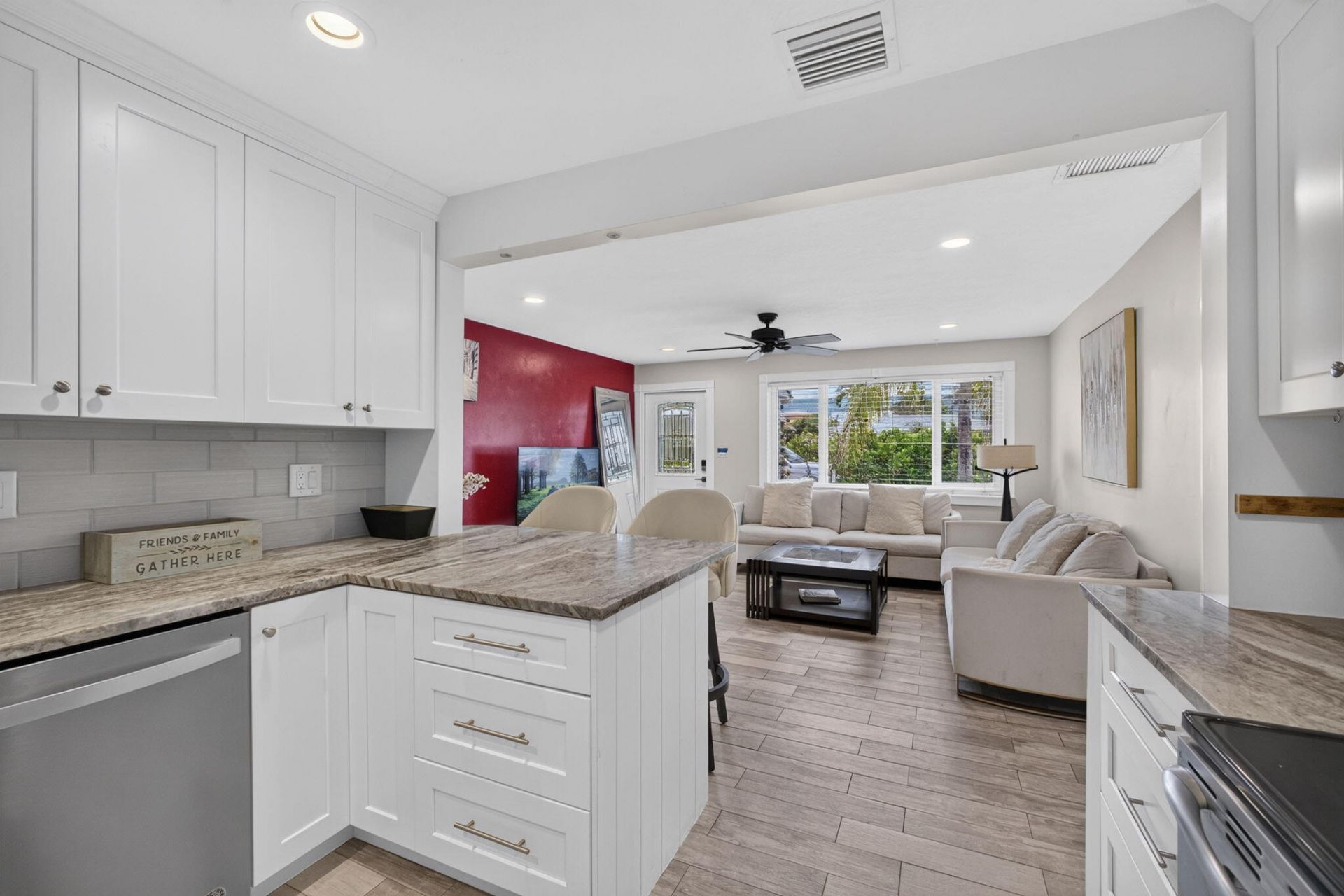216 E 24th Street, Riviera Beach, FL 33404 Photo