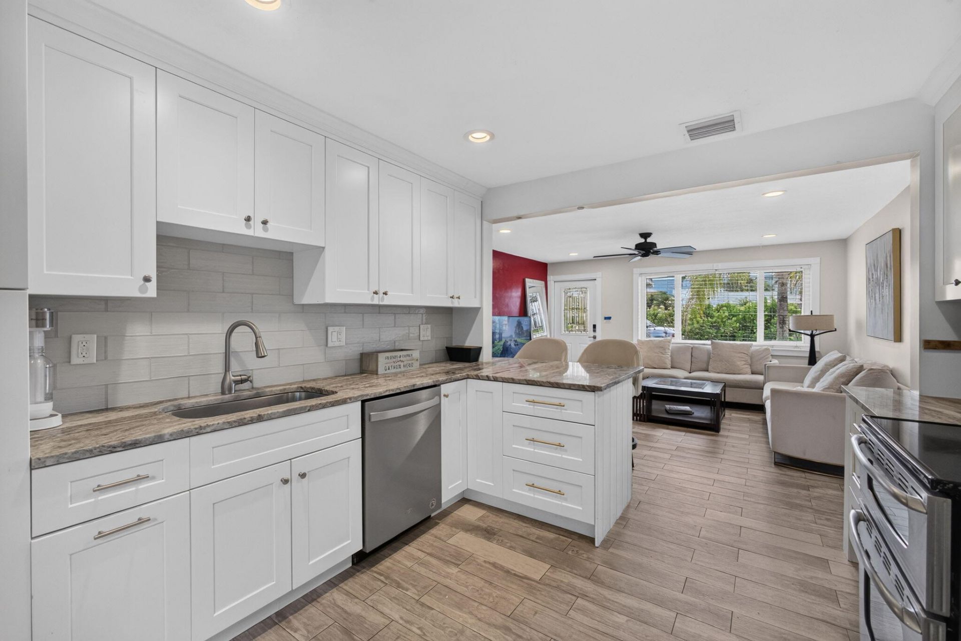 216 E 24th Street, Riviera Beach, FL 33404 Photo