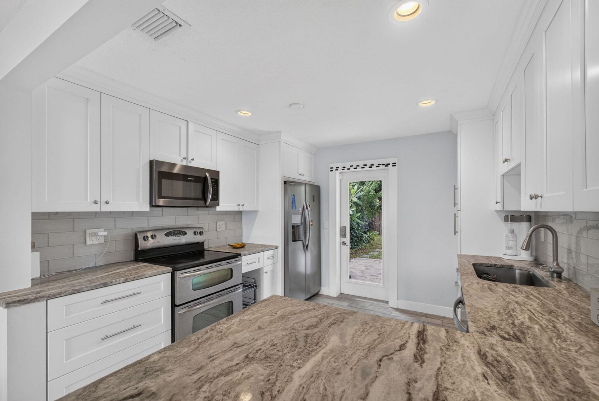 216 E 24th Street, Riviera Beach, FL 33404 Photo