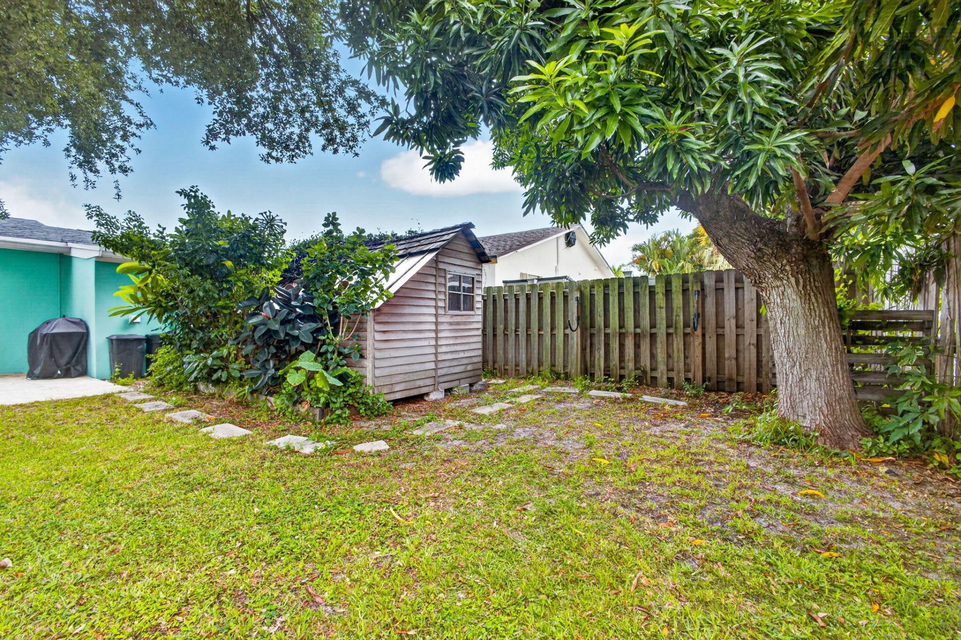 216 E 24th Street, Riviera Beach, FL 33404 Photo